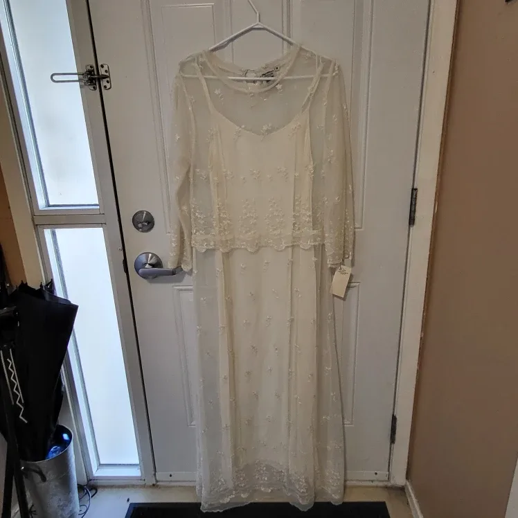 Papillon Fancy Dress - Size M - Cream Colour