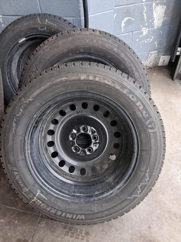 Firestone Winterforce Tires 225/60R17 image indicator(4)