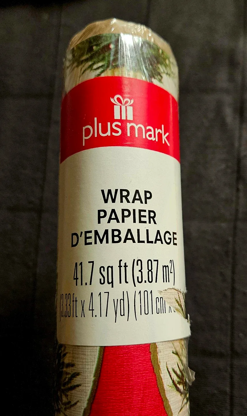 New Christmas Wrapping Paper ✨️🥕 #freecycle image indicator(2)