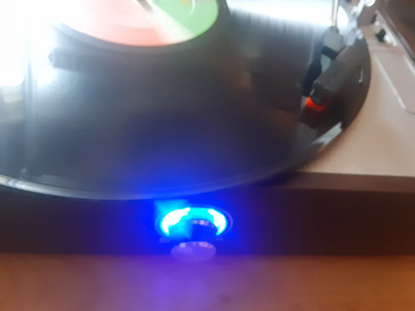 Turntable Record Player Portable with built in Speakers image indicator(2)