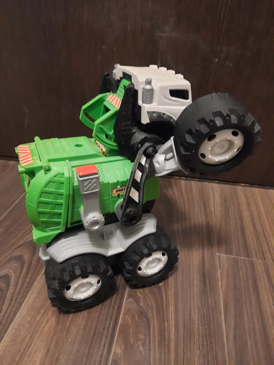 $25 Machabox Garbage Truck Robot - photo 4