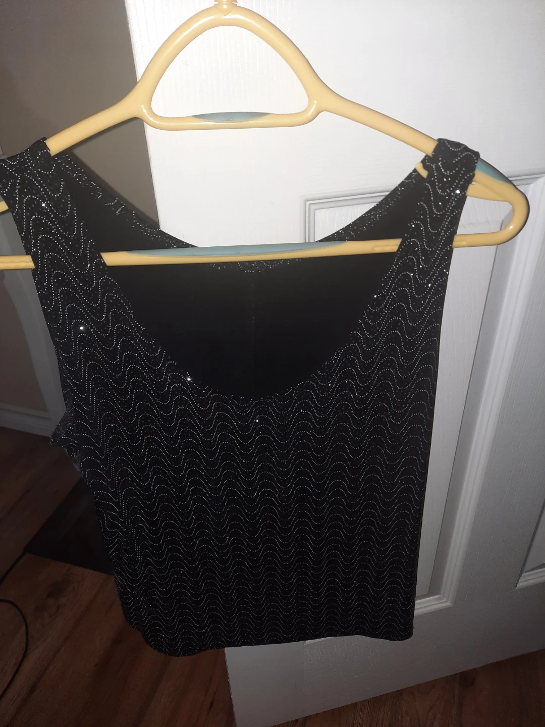 Onyx Nite Black Sparkle Top  pick up only in st.albert - photo 2