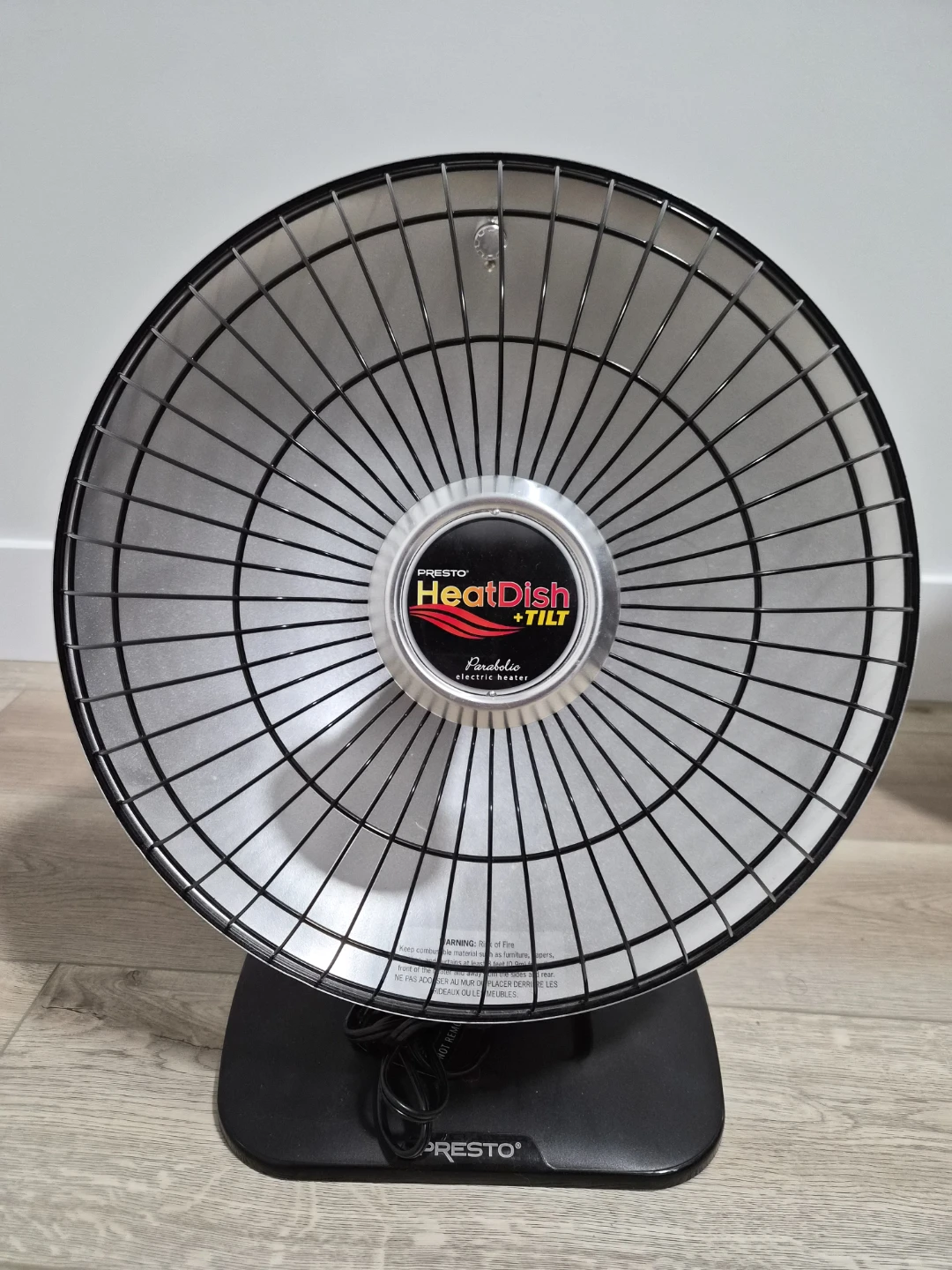 Presto HeatDish + Tilt Electric Heater