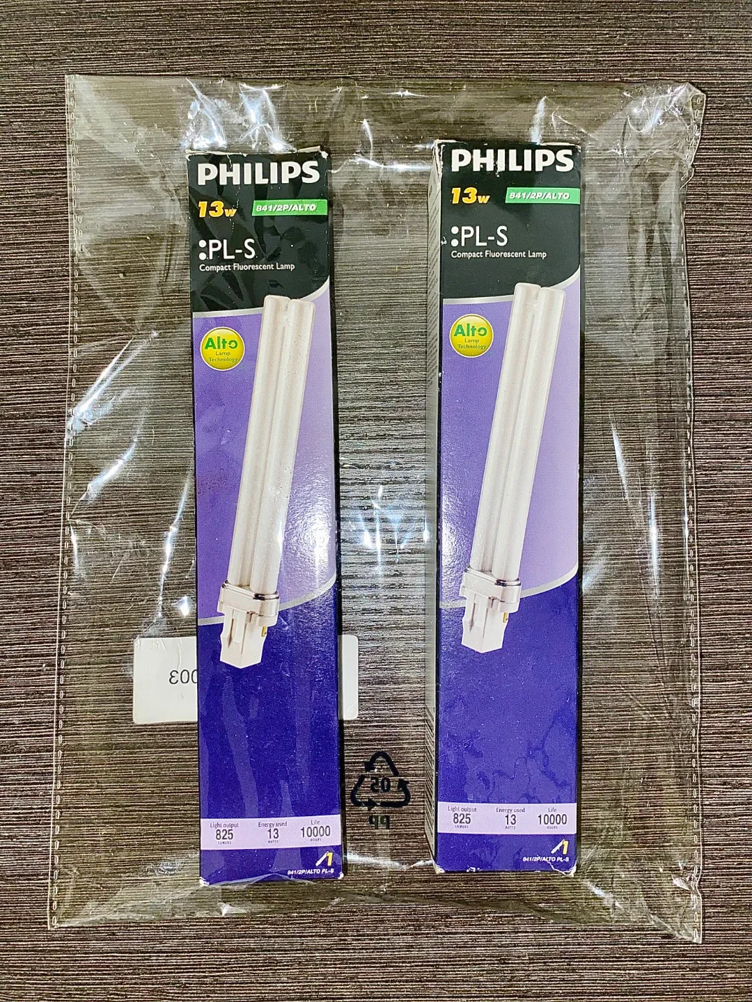 Ceiling Light + Fluorescent Lamp - Brand New in Box!! image indicator(6)