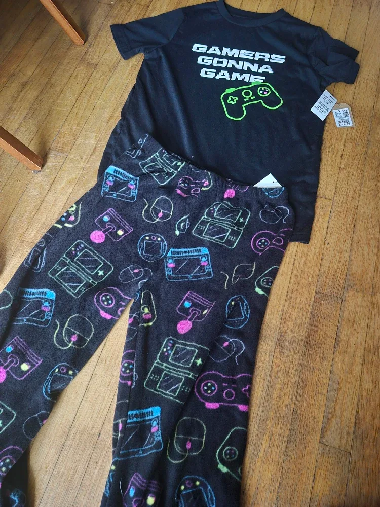 Kids' Gamer Pajama Sets - Size 12/14 image indicator(2)