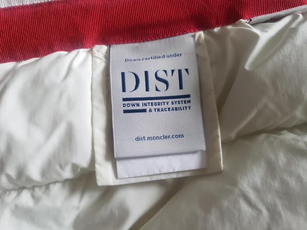Moncler White Padded Blanket-Navy velvet image indicator(2)