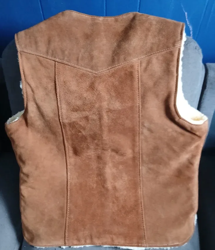 Berman Buckskin Co. Suede Leather Vest - Size 42 image indicator(3)