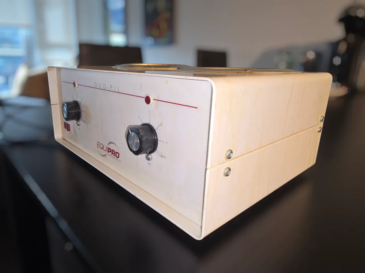 Equipro Duo-Pil Wax Warmer image indicator(2)