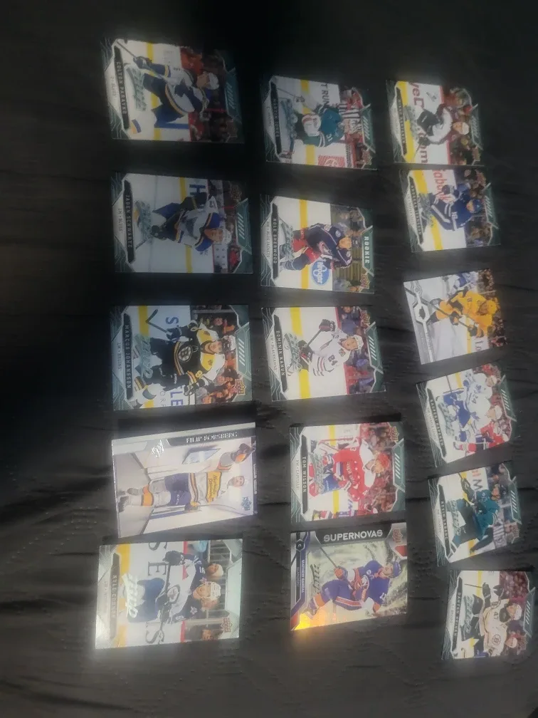 Hockey cards image indicator(9)