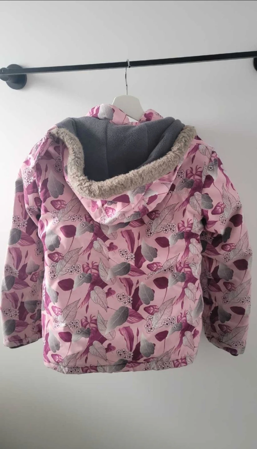 size 10 kids jacket great condition - photo 2