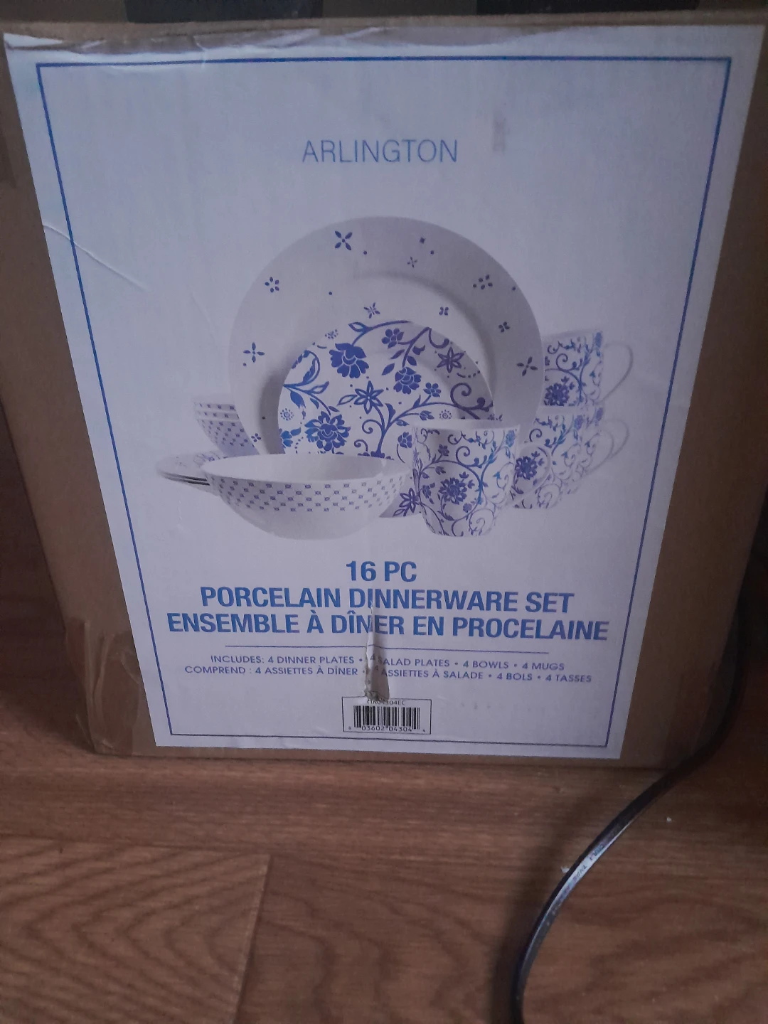 Arlington 16-Piece Porcelain Dinnerware Set