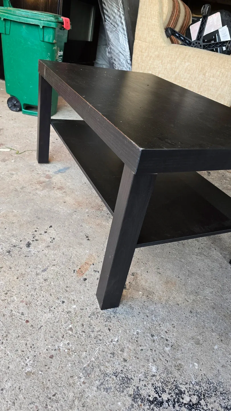 Black Coffee Table image indicator(2)