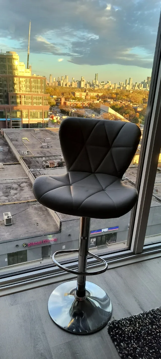 Adjustable Height Swivel Bar Stool image indicator(6)