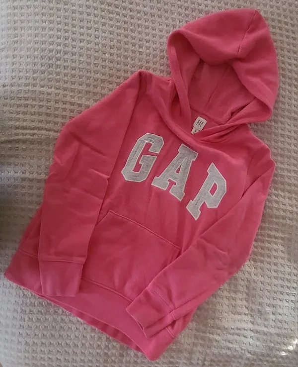 Kids GAP Hoodie & Sanrio H&M Set image indicator(5)