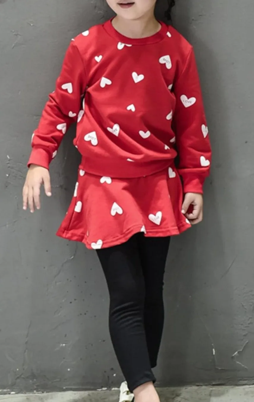 New Girls' Red Heart Outfit, Size 7 image indicator(4)