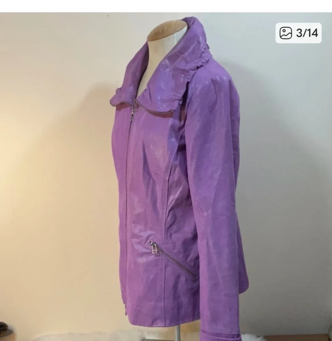 Ladies  leather  jacket image indicator(4)