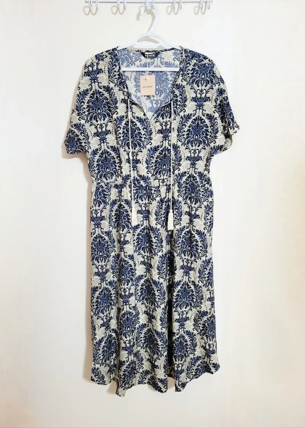 Beautiful Bloomchic Dress image indicator(3)