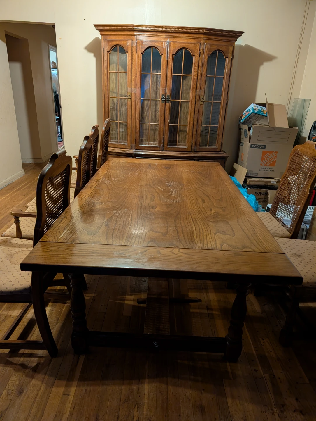 Dining Table Set with Hutch & 6 Chairs - photo 5