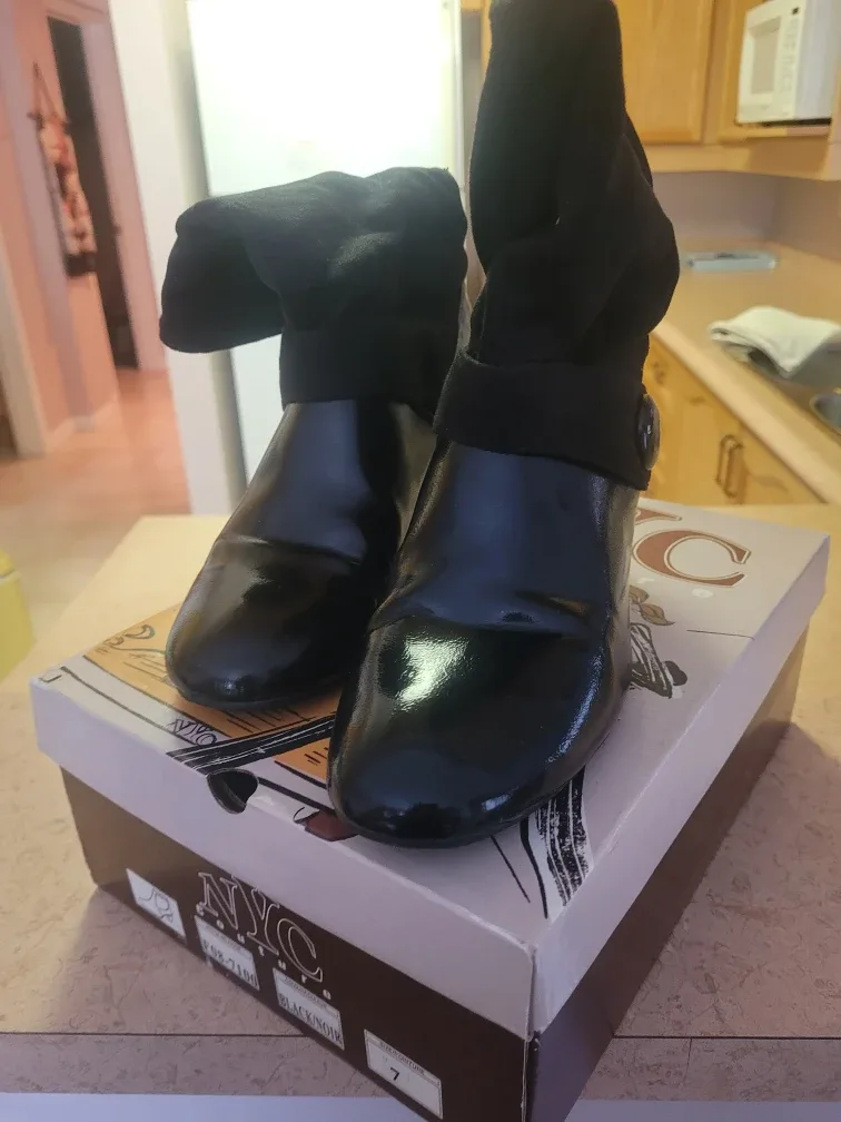 NYC Black Noir Boots Size 7 image indicator(2)