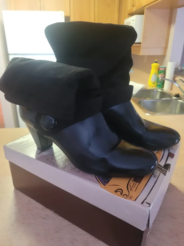 NYC Black Noir Boots Size 7 image indicator(5)