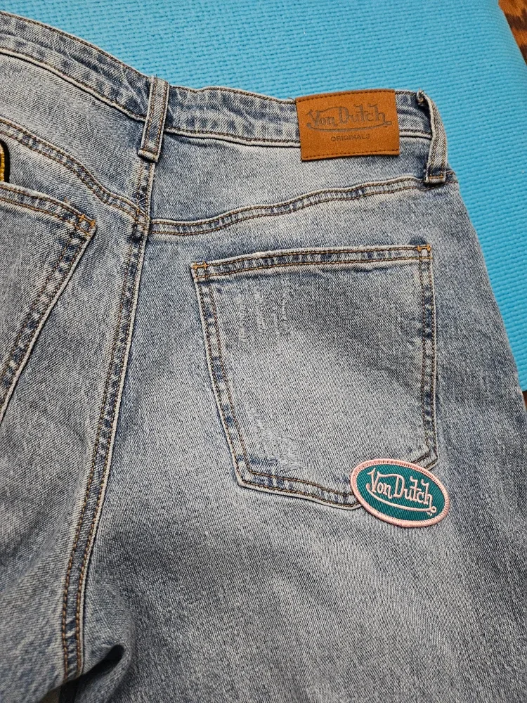 💗🩷Von Dutch Jeans - Size 25 image indicator(4)