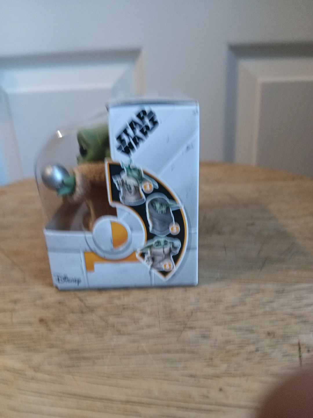 Star Wars Mandalorian The Child Figure - New in Box! - photo 2