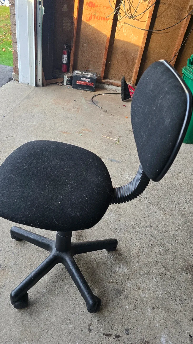 Black Office Chair thumbnail