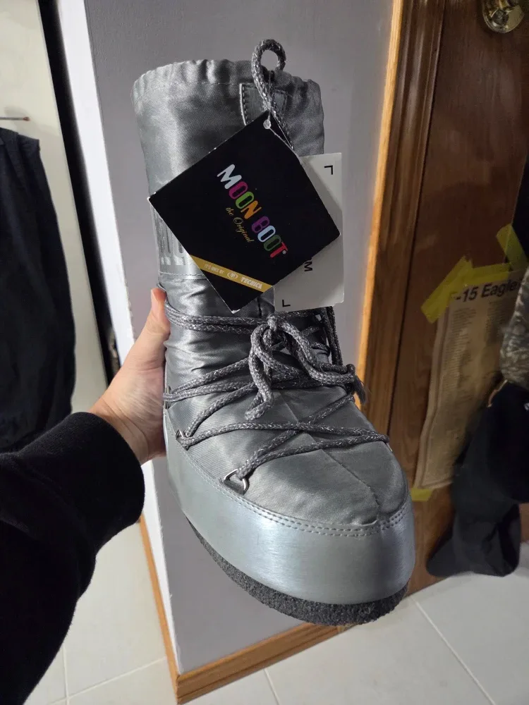 Moon Boot Silver Icon Winter Boots image indicator(2)