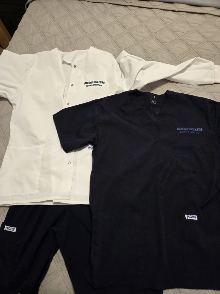 Oxford College & MOBB Dental Assisting Scrubs