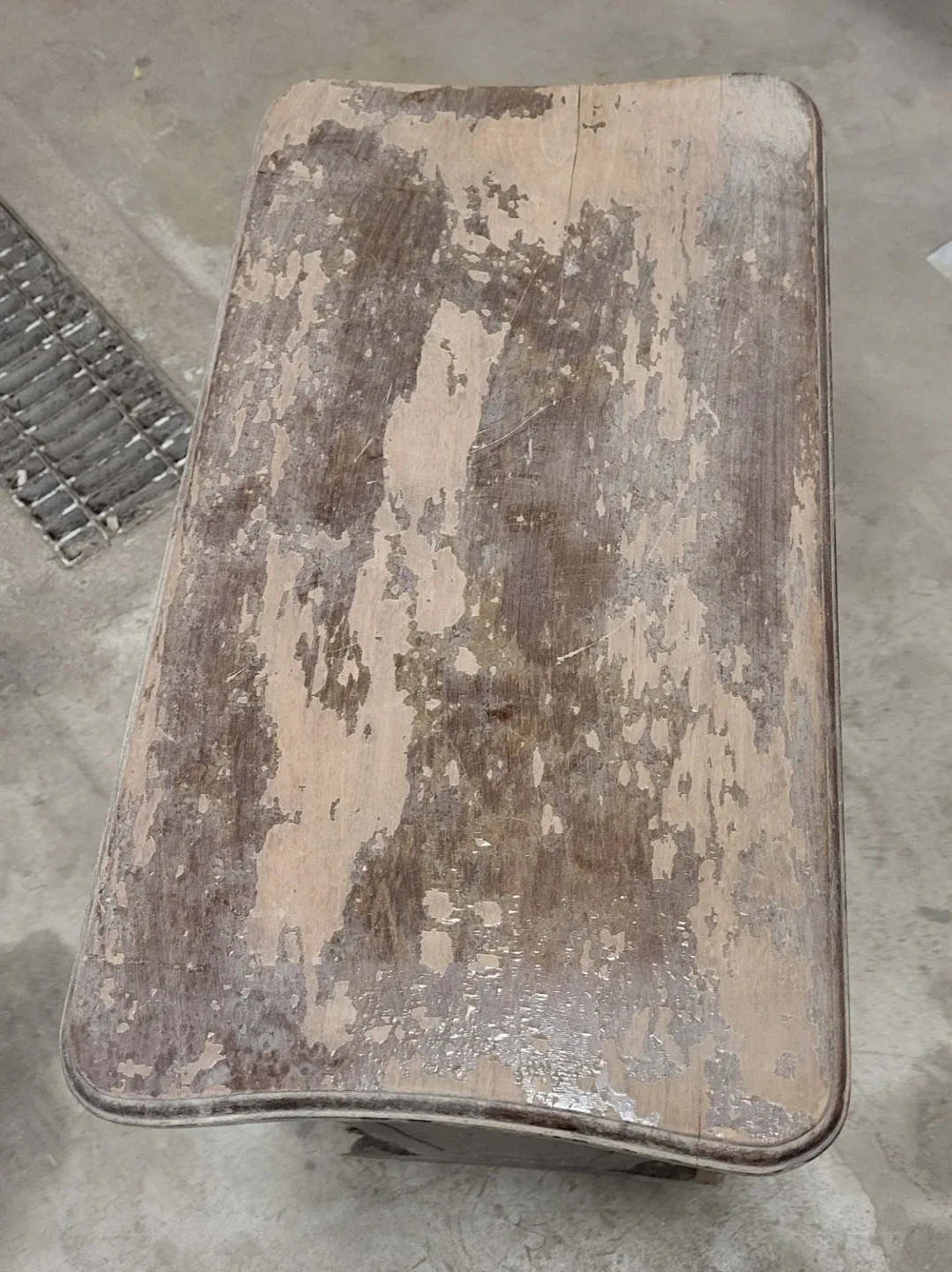 Vintage Brown Magazine Table image indicator(4)