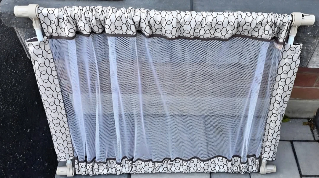 Baby Gate - Evenflo Soft & Wide Extra Portable
