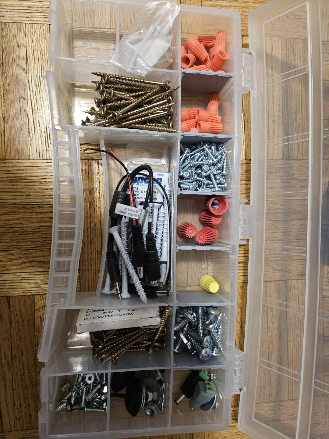 Rolling Tool Box with Tools & Reciprocating saw - photo 5