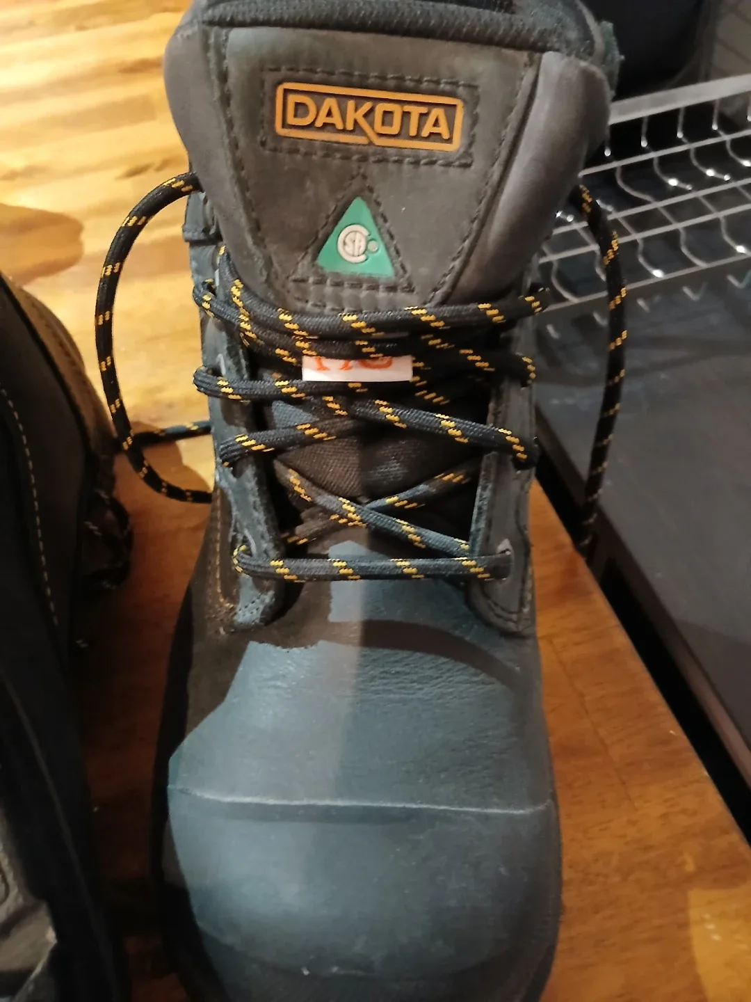 Dakota 400-5 T-MAX Insulated Work Boots - Size 9 image indicator(3)