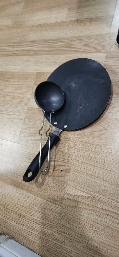 Sitara Hard Anodized Roti Tawa 10-inch excellent condition image indicator(3)