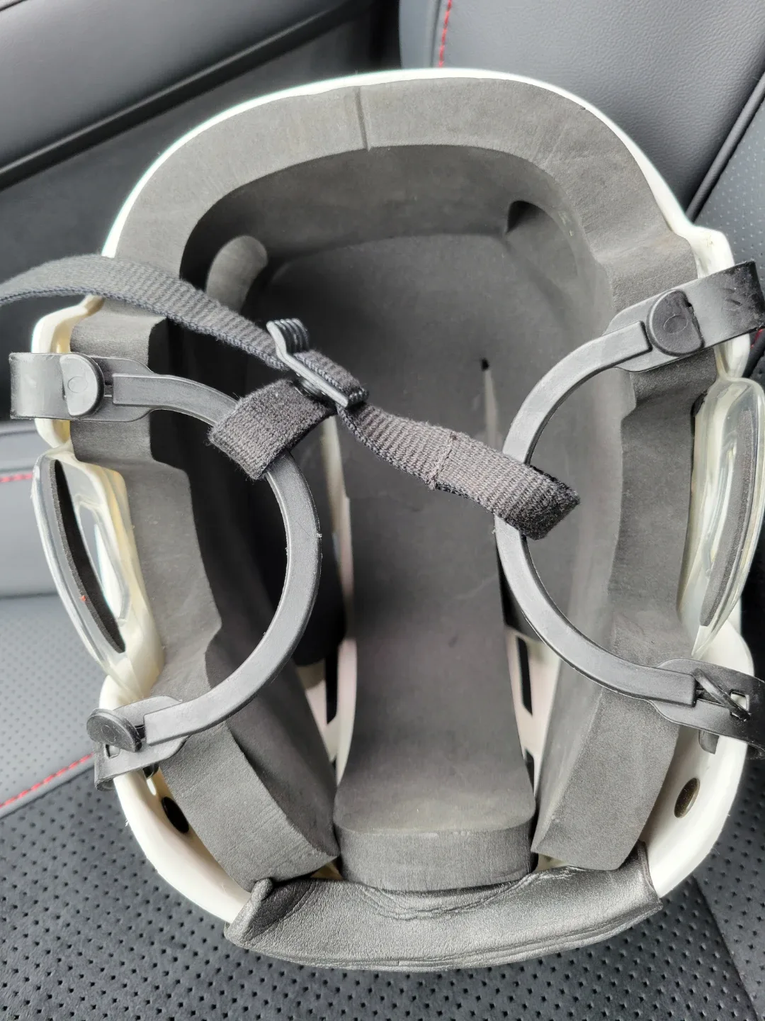 CCM hockey helmet youth/kids - 652 tacks image indicator(3)