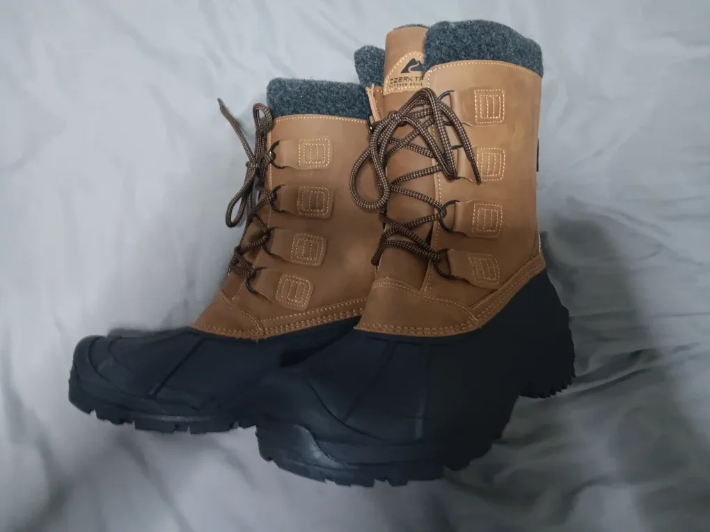 Ozark Trail Winter Boots, Size 11