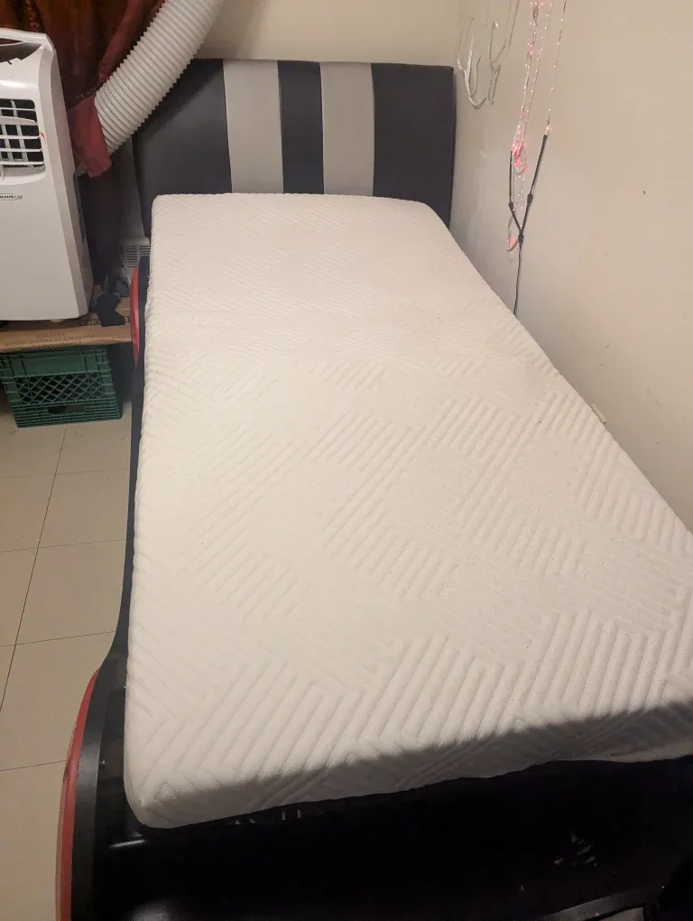 Car Bed Frame - Kids Hot Wheels no mattress included image indicator(4)