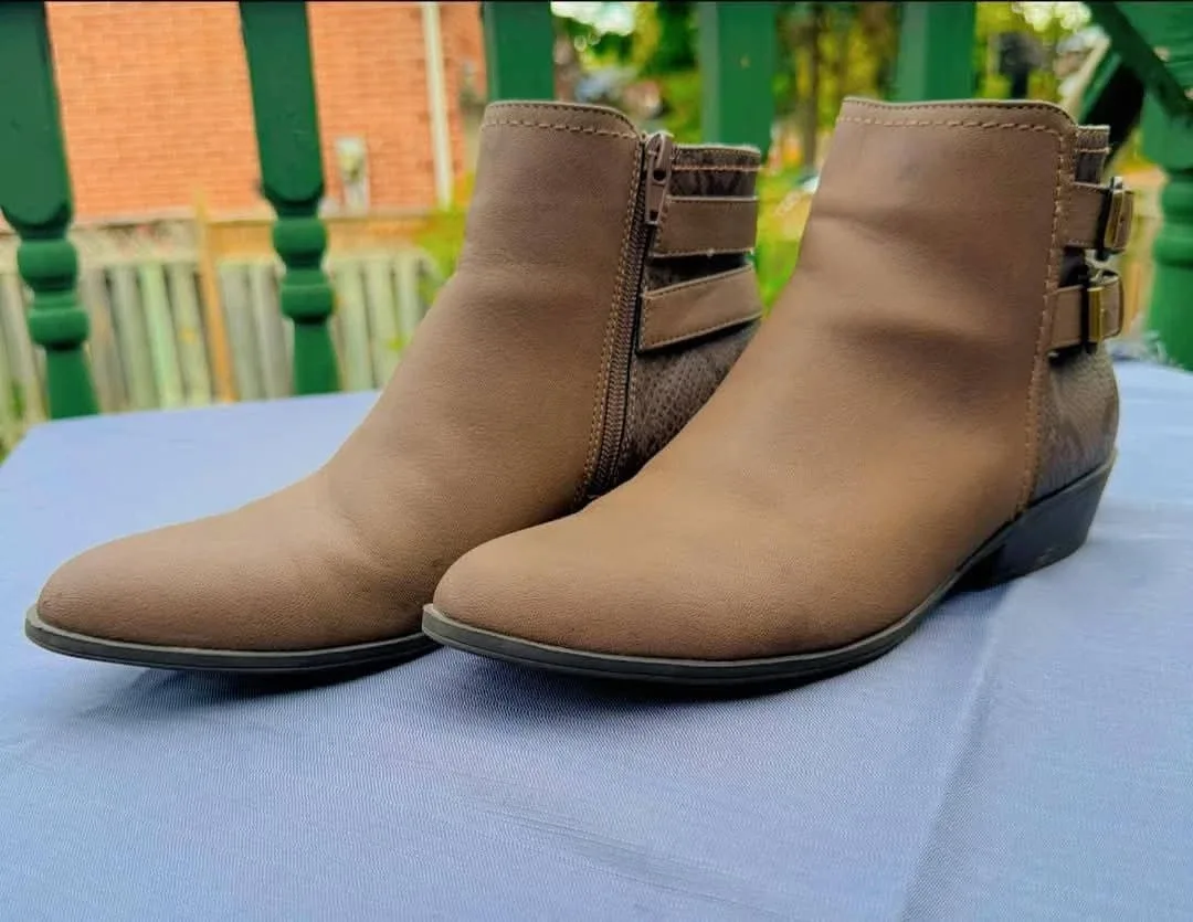 NATURALIZER Taupe Ankle Boots with Buckle Detail