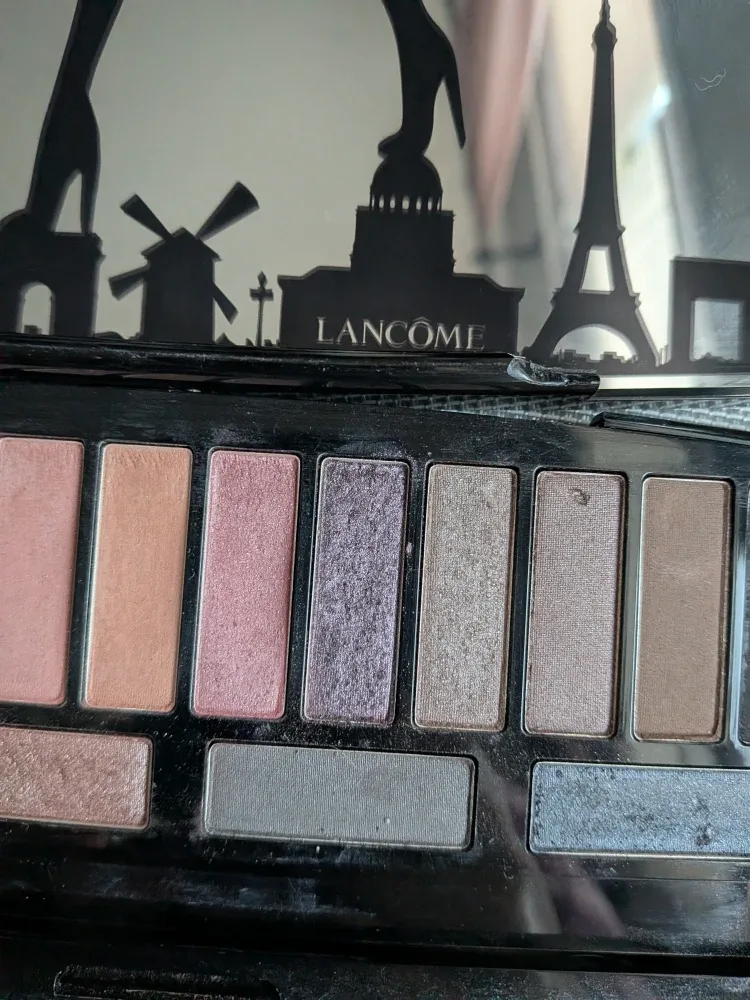 MAC Blush and Eyeshadow & Lancome brushes Lot used image indicator(5)