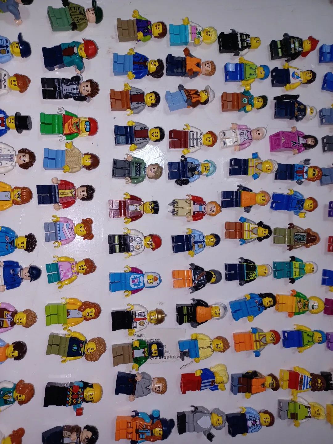 Lego Minifigures Lot of 89 image indicator(3)
