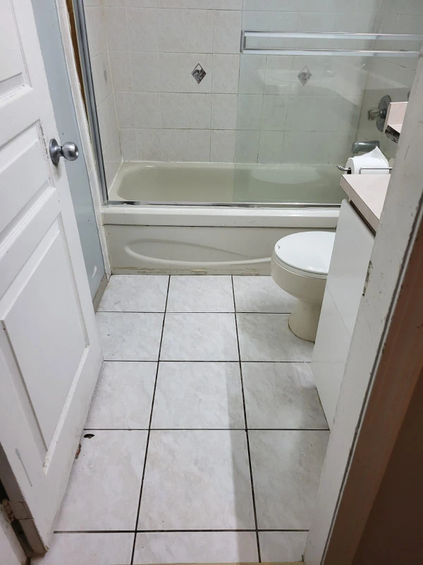 Large Studio Basement Price Negotiable - photo 5