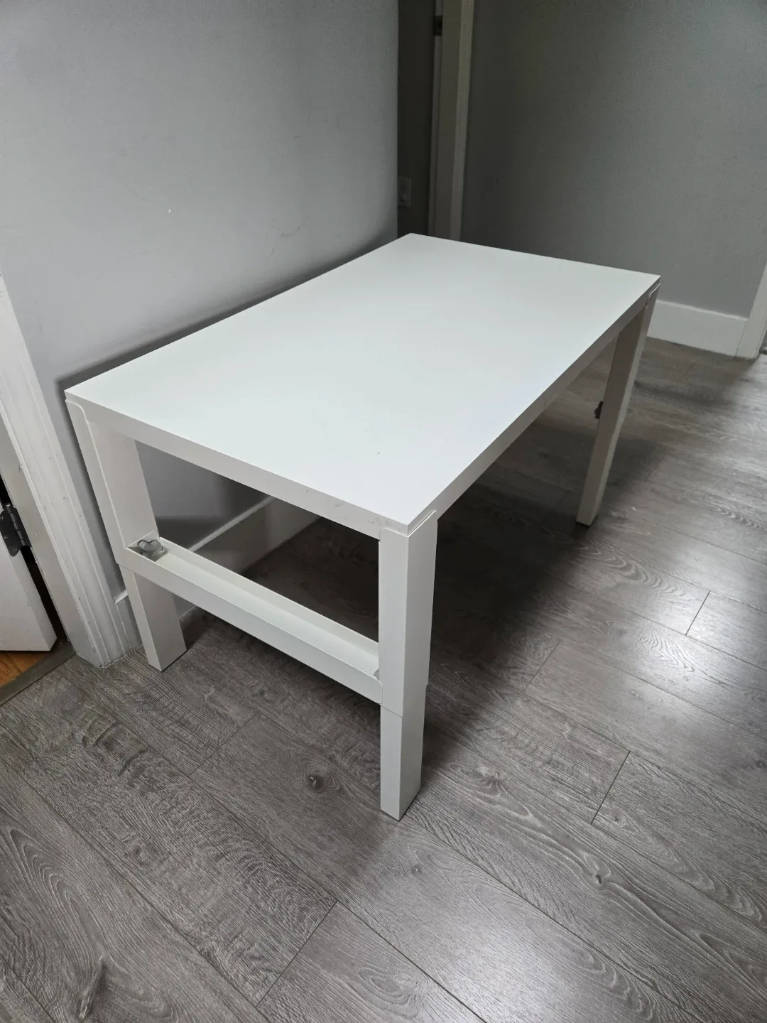 Ikea Paul white desk adjustable image indicator(3)