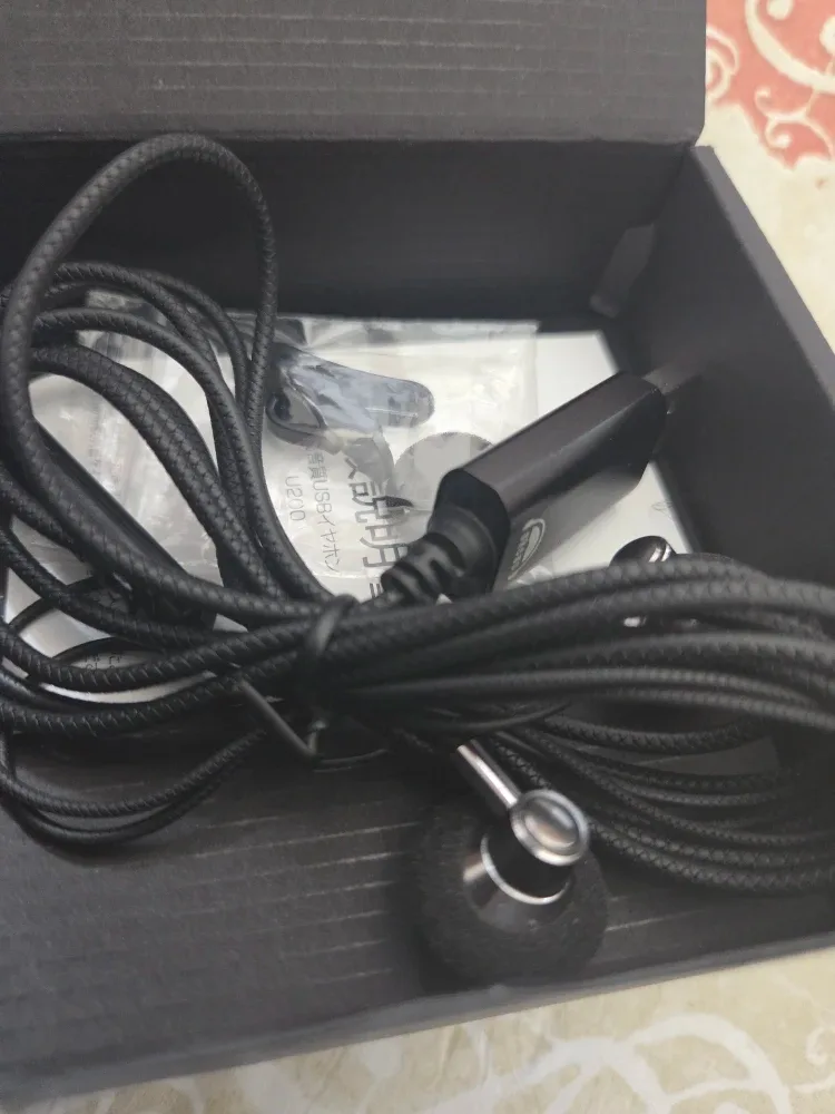 USB Earbuds with Microphone image indicator(2)