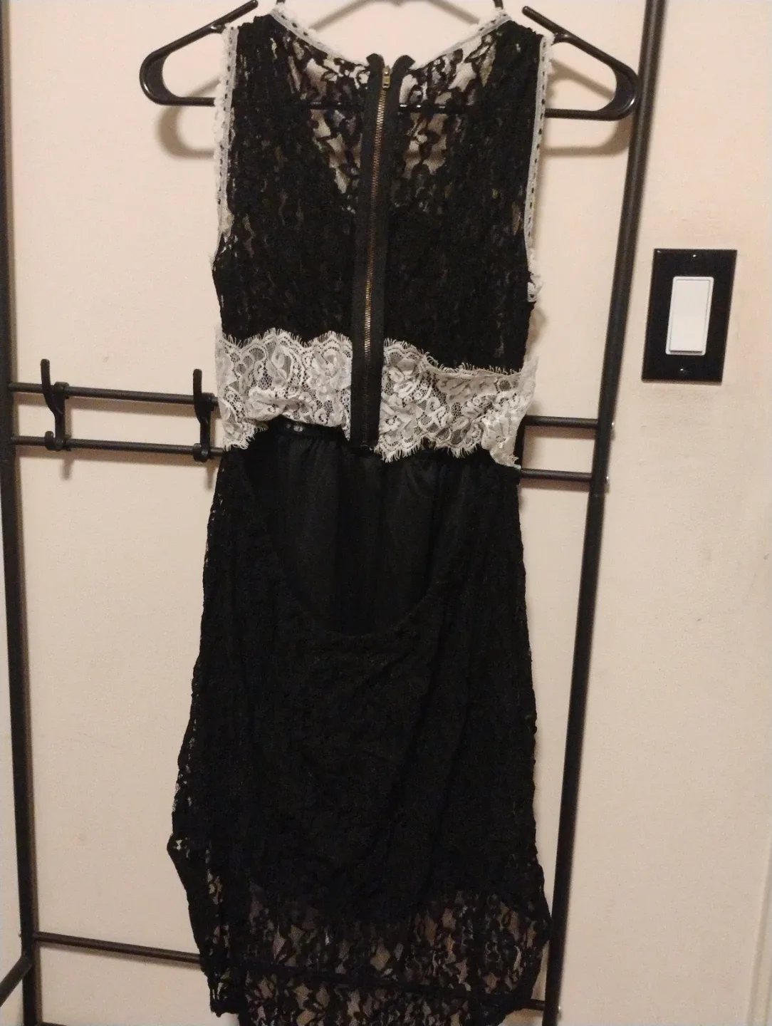 Black Lace Dress image indicator(2)