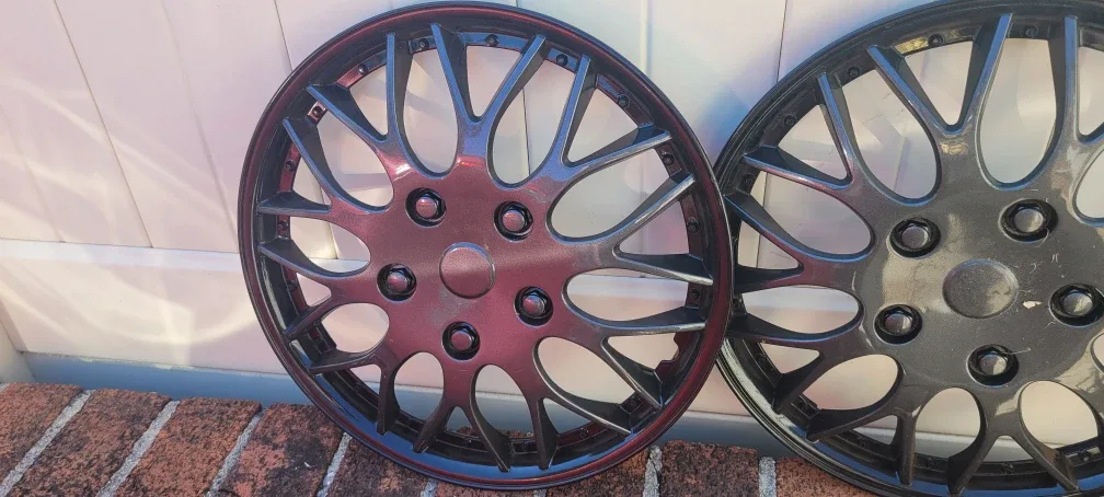 Set of 4 Black Wheel Covers image indicator(2)