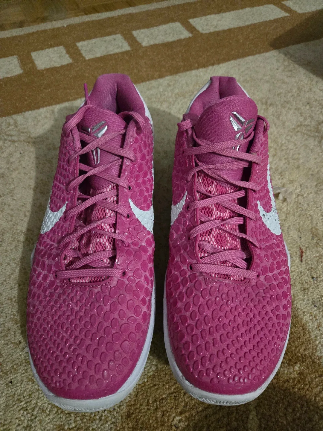 Nike Kobe 6 Protro Pink Shoes image indicator(2)