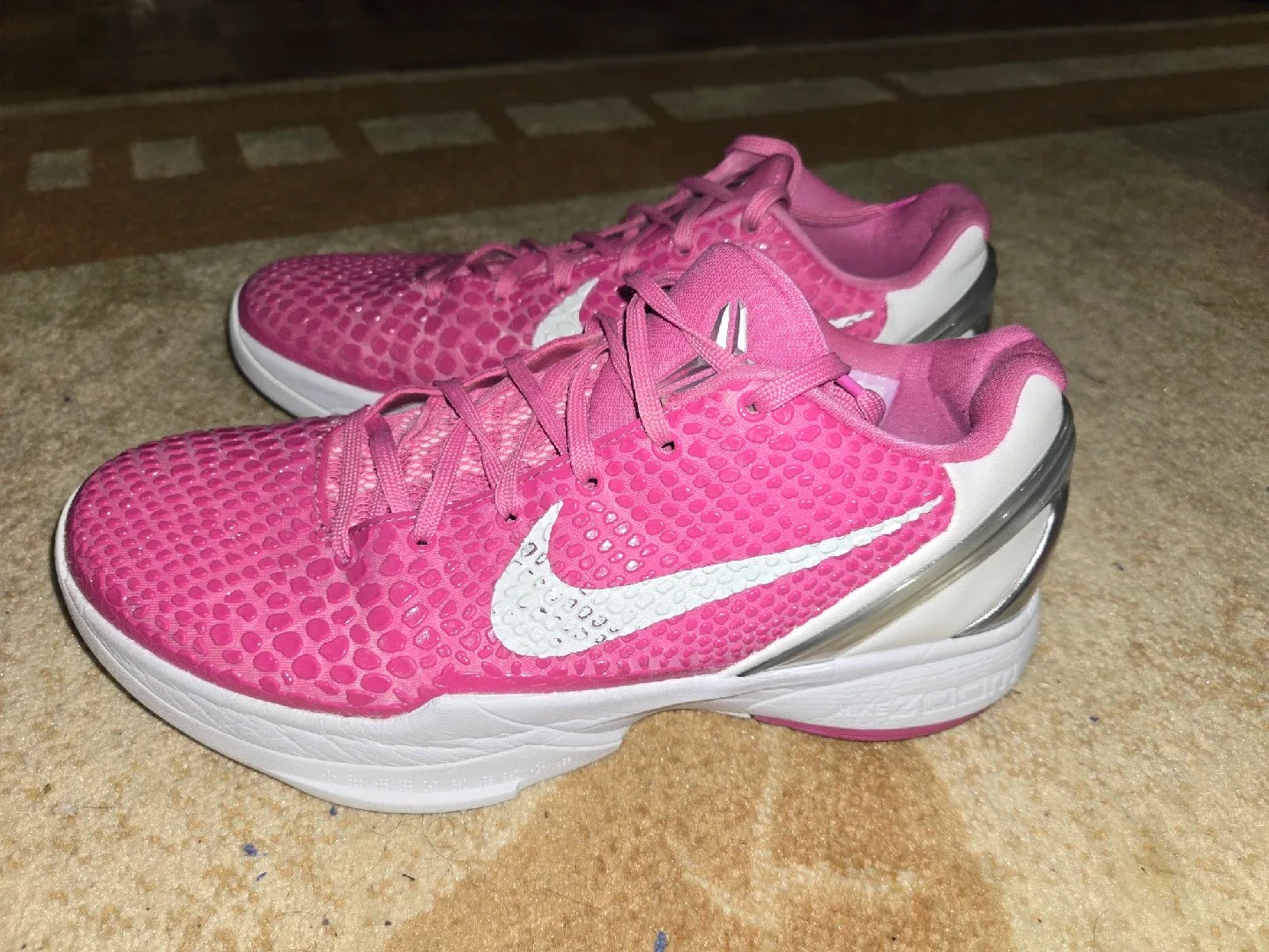 Nike Kobe 6 Protro Pink Shoes image indicator(3)