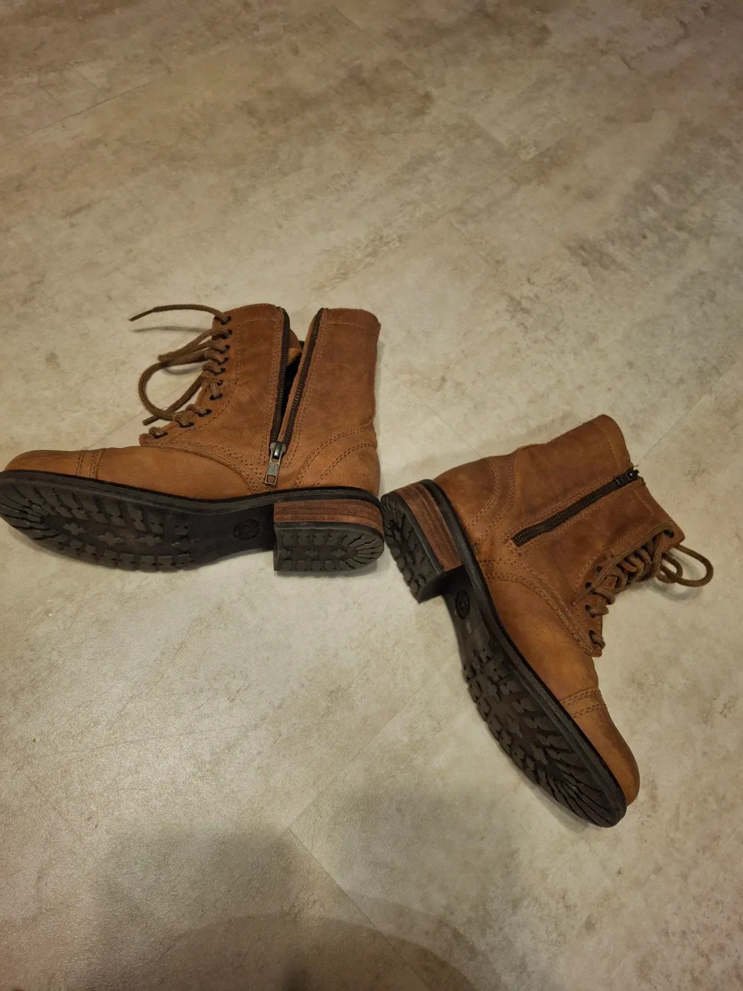 Steve Madden Brown Leather Boots - Size 7 image indicator(3)