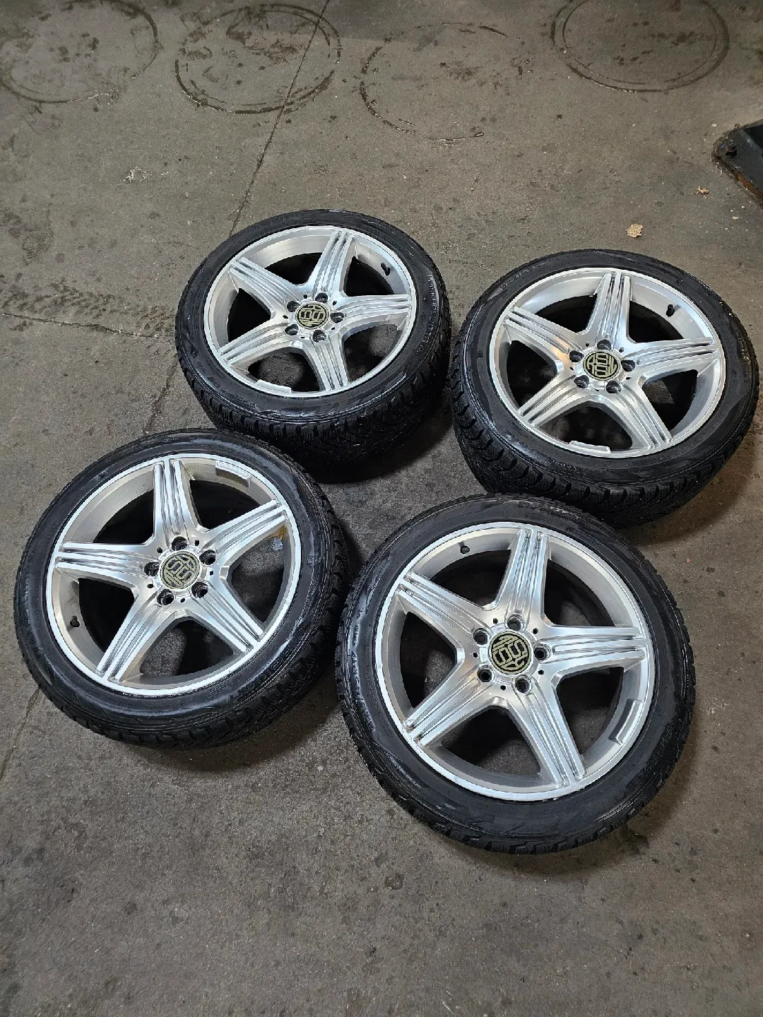 Winter Tires with Rims Set of Four 225/45R17 Nokian thumbnail