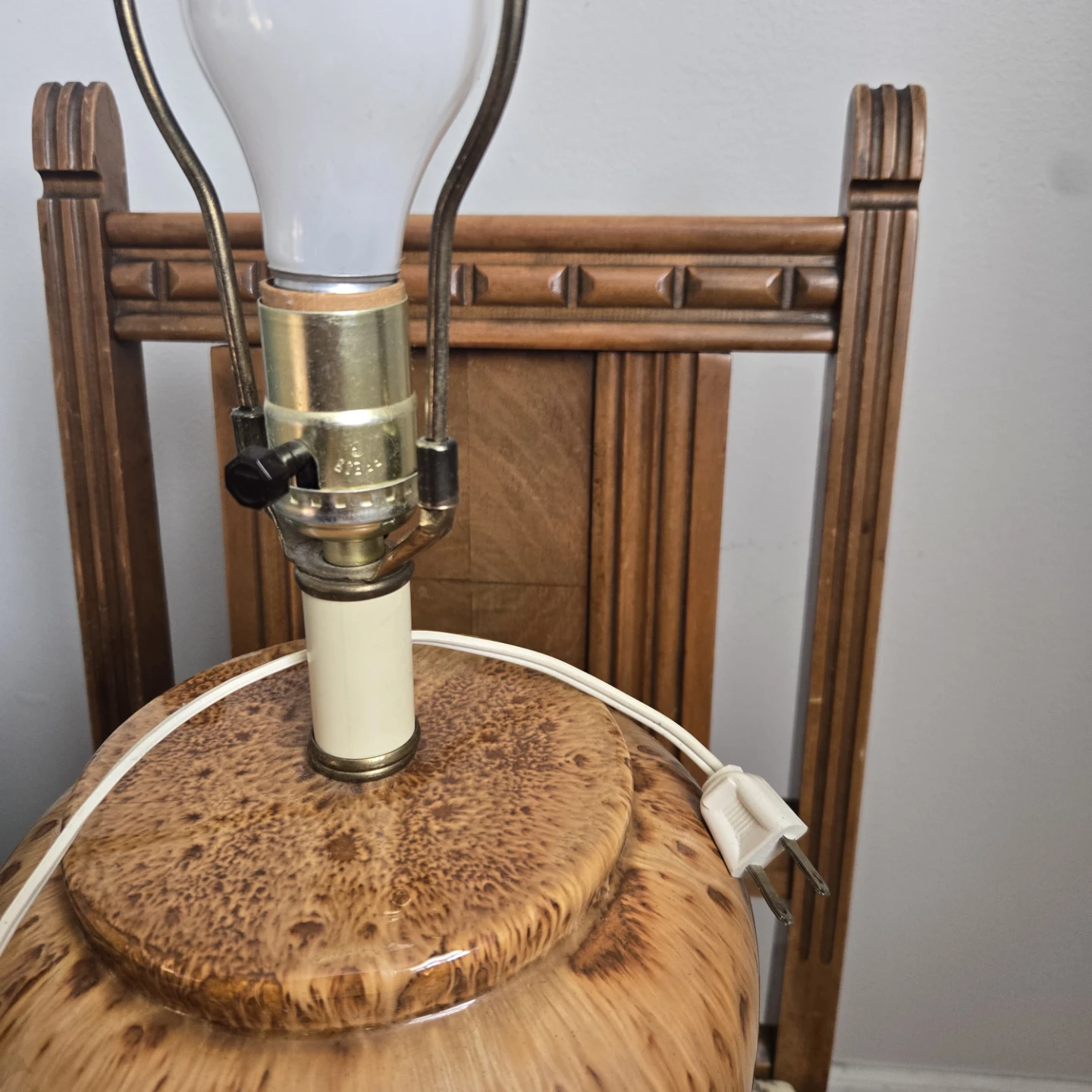 Vintage MCM Drip Glaze Ceramic Table Lamp - photo 4
